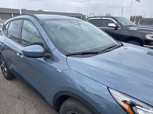 Used 2025 Ford Escape ST-Line Select image 19