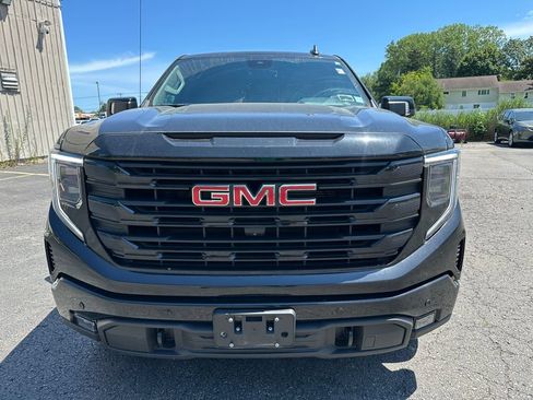 Used 2025 GMC Sierra 1500 Elevation w/ Elevation Premium Package AWD/4WD image 12