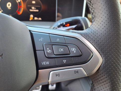 New 2026 Volkswagen Tiguan SE R-Line AWD/4WD image 27