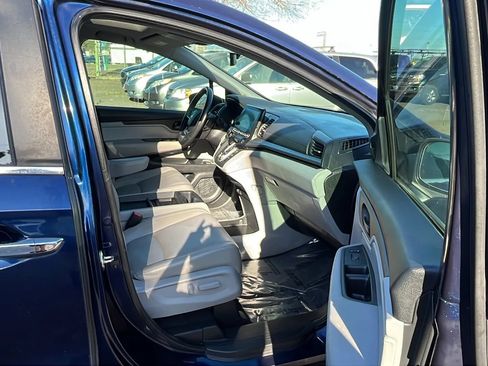 Used 2018 Honda Odyssey EX-L image 17
