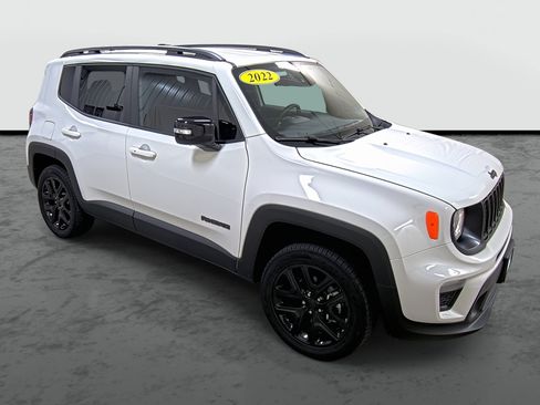 Used 2022 Jeep Renegade Altitude w/ Convenience Group AWD/4WD image 5