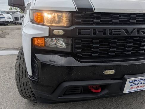 Used 2021 Chevrolet Silverado 1500 W/T w/ WT Value Package AWD/4WD image 8