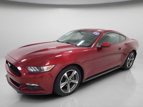 Used 2015 Ford Mustang Coupe w/ Equipment Group 051A RWD image 8