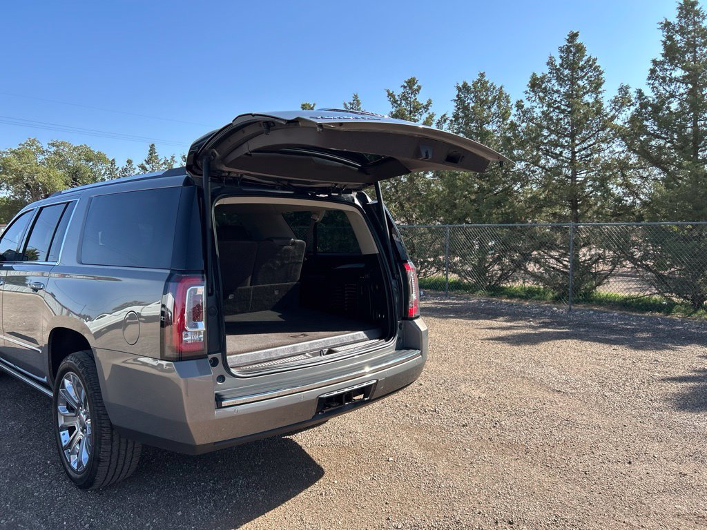 Used 2019 GMC Yukon XL Denali AWD/4WD image 40