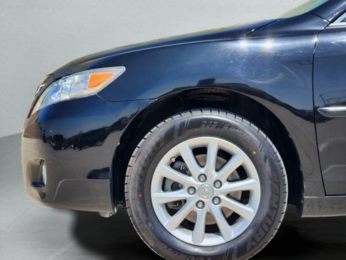 Used 2010 Toyota Camry XLE FWD image 10