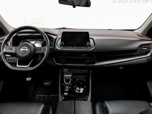 Used 2023 Nissan Rogue SV w/ SV Premium B Package FWD image 12
