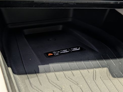 New 2025 Chevrolet Equinox EV LT AWD/4WD image 21