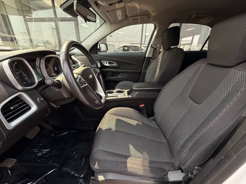 Used 2017 Chevrolet Equinox LT w/ Convenience Package FWD image 11
