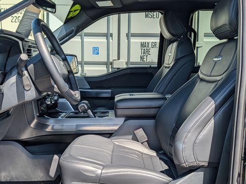 Certified 2025 Ford F150 Platinum w/ Equipment Group 702A High AWD/4WD image 24