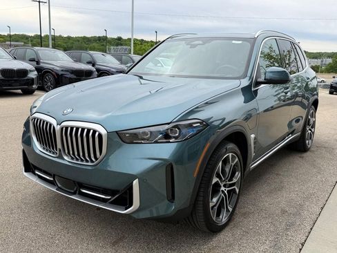 Used 2026 BMW X5 xDrive50e AWD/4WD image 8