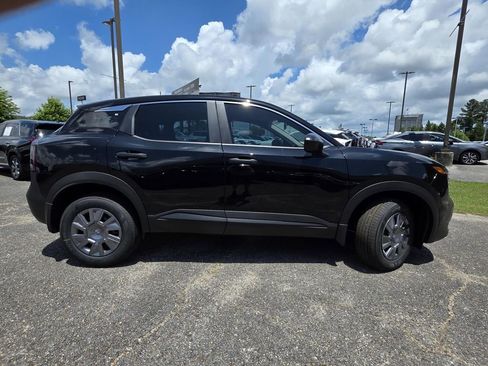 New 2026 Nissan Kicks S FWD image 31
