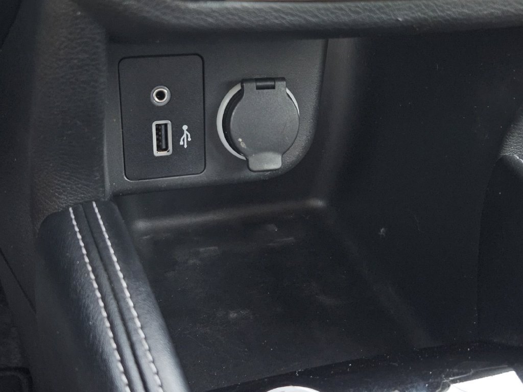 Certified 2019 Nissan Kicks SV FWD image 21