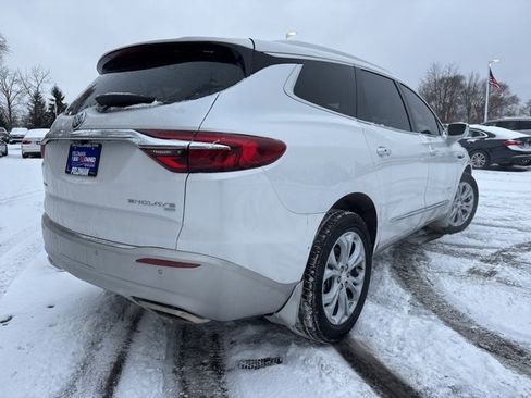Used 2018 Buick Enclave Avenir image 3