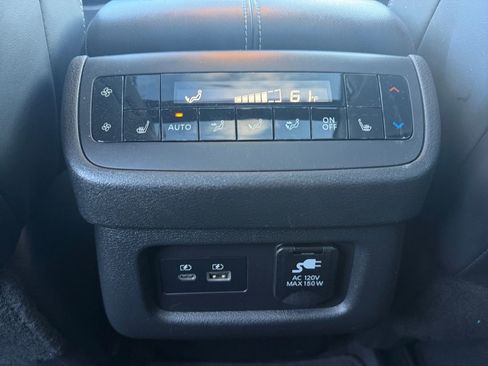 Used 2022 Nissan Pathfinder Platinum w/ Cargo Package image 35