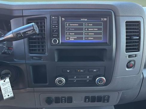 Used 2021 Nissan NV 2500 SV image 23