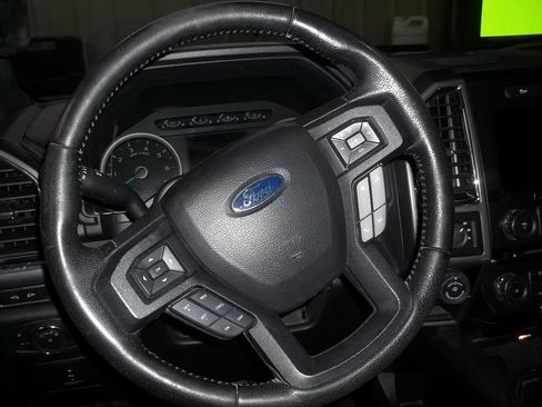 Used 2016 Ford F150 XLT w/ Equipment Group 302A Luxury AWD/4WD image 10