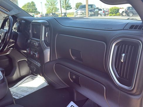 Used 2021 Chevrolet Silverado 1500 LT AWD/4WD image 13