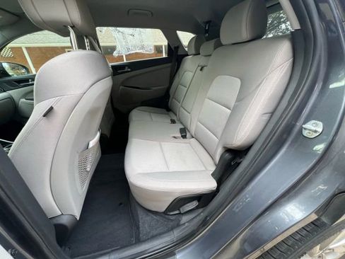 Used 2016 Hyundai Tucson SE w/ Option Group 02 image 7