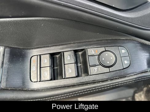 Used 2023 Nissan Rogue SV w/ SV Premium B Package AWD/4WD image 11