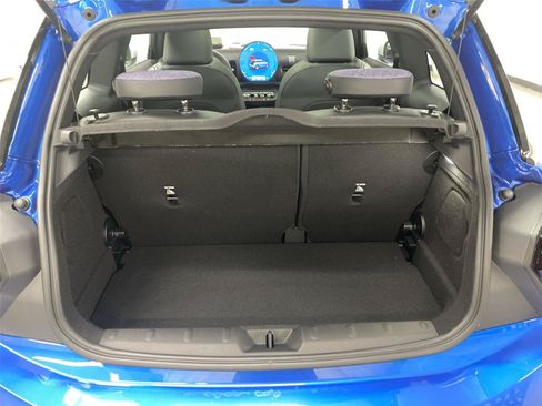 New 2026 MINI Cooper 2-Door Hardtop FWD image 25