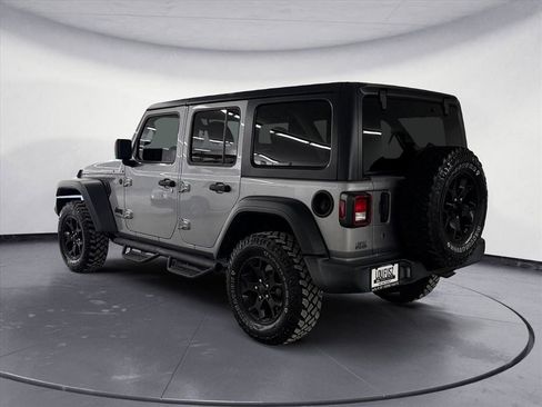 Used 2020 Jeep Wrangler Unlimited Willys image 4