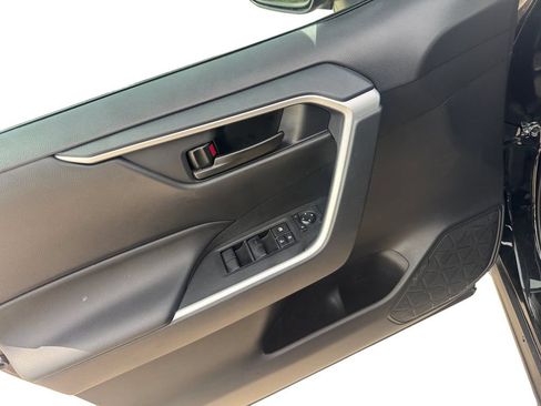 Used 2025 Toyota RAV4 LE FWD image 19