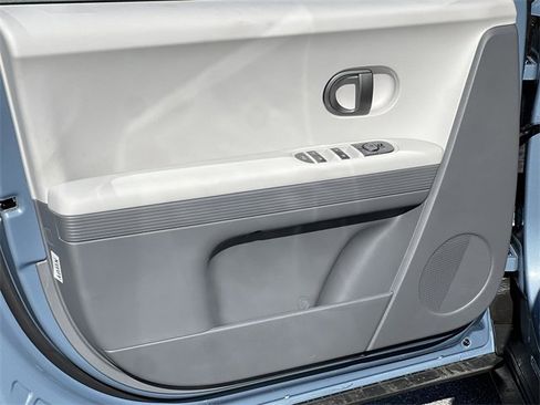 New 2026 Hyundai Ioniq 5 SE image 11