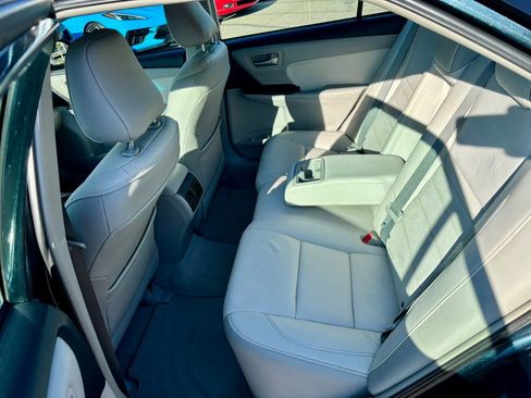 Used 2015 Toyota Camry XLE image 14