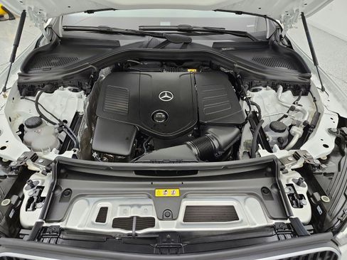 Used 2023 Mercedes-Benz GLC 300 4MATIC image 16