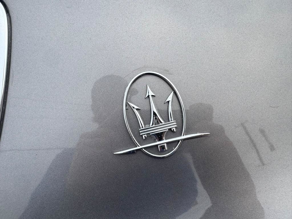 Used 2019 Maserati Levante AWD/4WD image 16