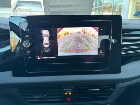 Certified 2025 Volkswagen Jetta Sport image 26