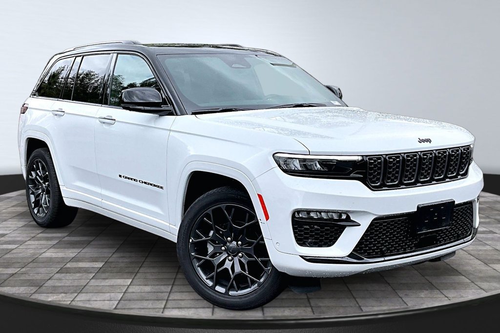 Certified 2025 Jeep Grand Cherokee Summit w/ Obsidian Package AWD/4WD image 34