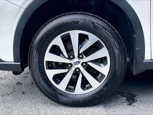 Used 2021 Subaru Outback Premium w/ Popular Package #1 AWD/4WD image 16