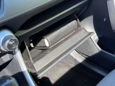 Used 2019 Toyota RAV4 XLE w/ Convenience Package AWD/4WD image 33