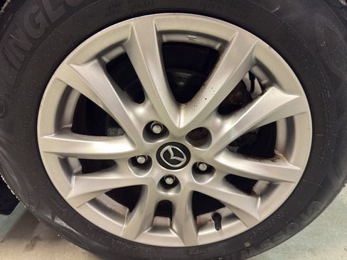 Used 2015 MAZDA MAZDA3 i Grand Touring image 34