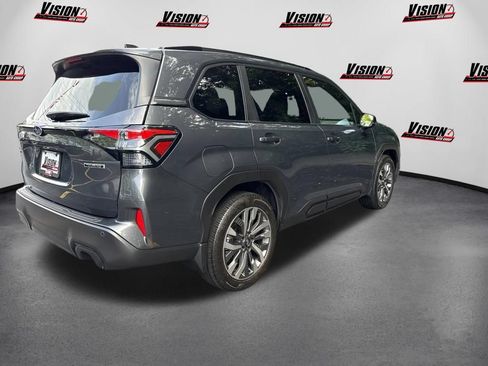 Used 2025 Subaru Forester Touring AWD/4WD image 5