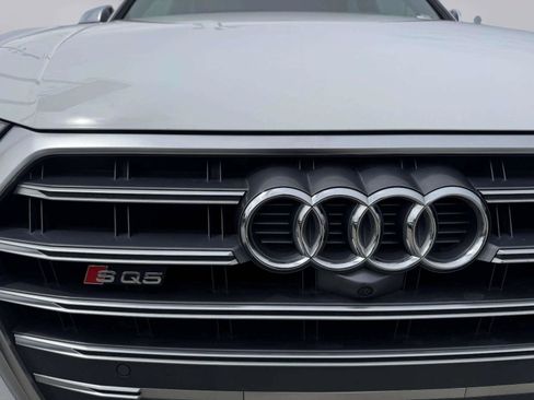 Used 2018 Audi SQ5 Prestige w/ Prestige Package AWD/4WD image 11