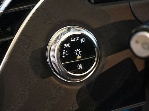 New 2026 Mercedes-Benz E 350 4MATIC Sedan image 17