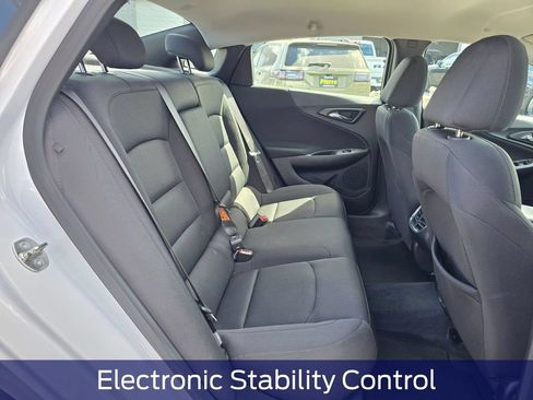 Used 2024 Chevrolet Malibu LT FWD image 15