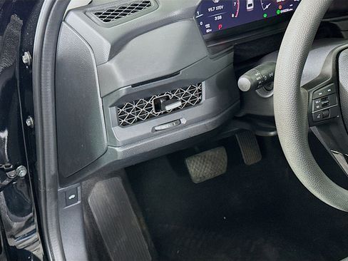 Used 2025 Honda Accord SE image 17