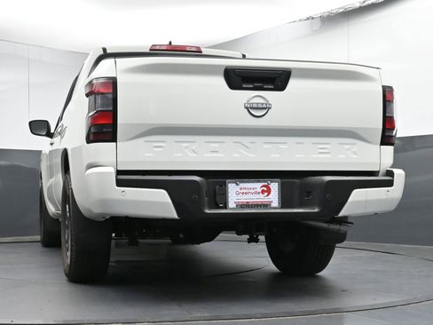 New 2025 Nissan Frontier SV w/ SV Convenience Package RWD image 25