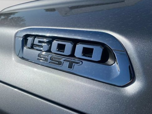Used 2025 RAM 1500 Big Horn RWD image 11