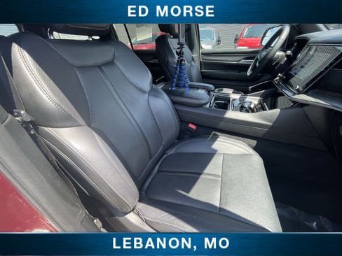 Used 2024 Jeep Wagoneer Series II AWD/4WD image 27