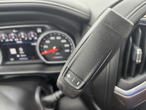 Used 2022 Chevrolet Silverado 1500 High Country image 14