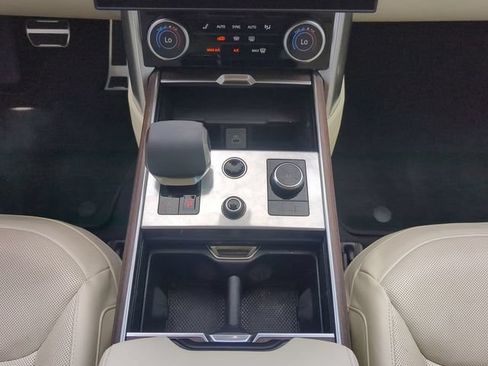 Used 2023 Land Rover Range Rover SE AWD/4WD image 22