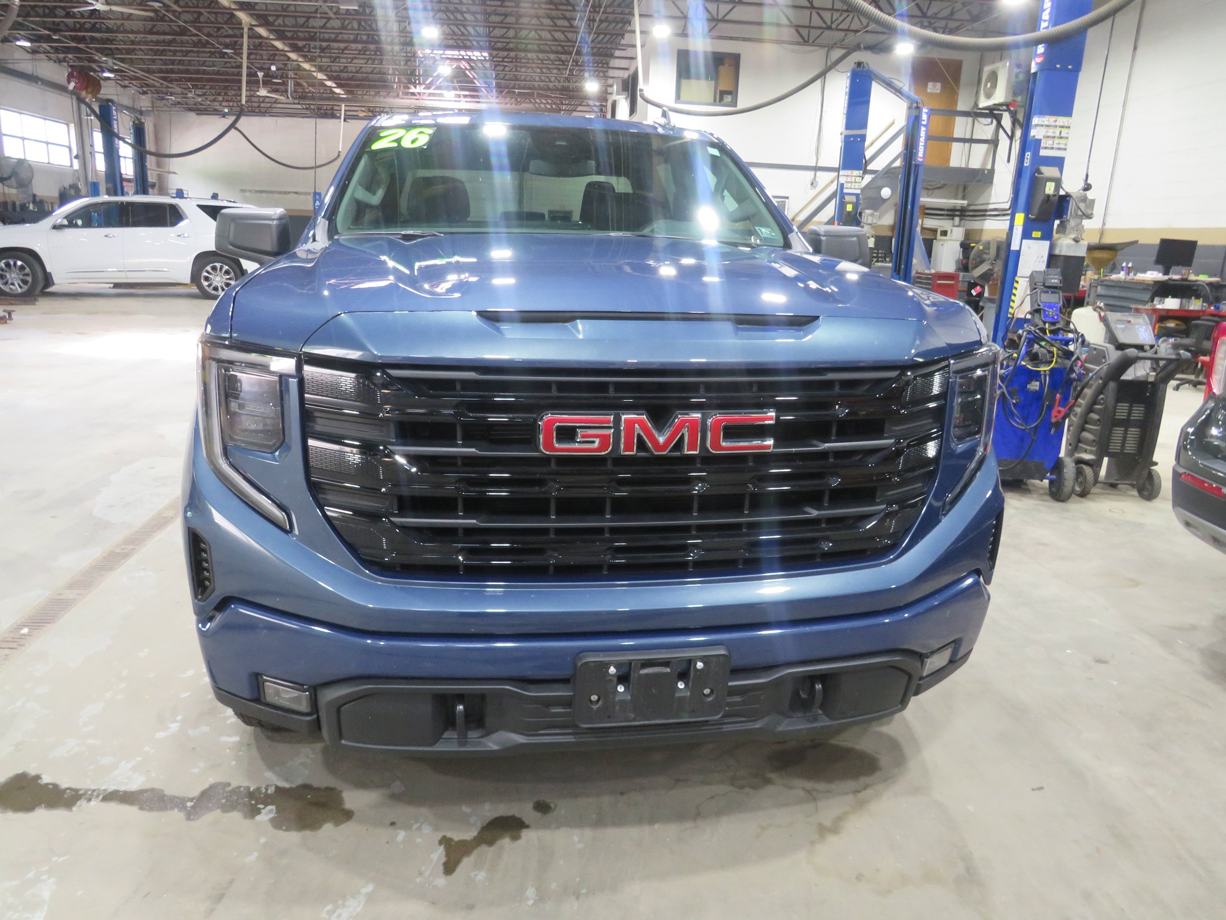 Used 2026 GMC Sierra 1500 Elevation w/ X31 Off-Road Package AWD/4WD image 2
