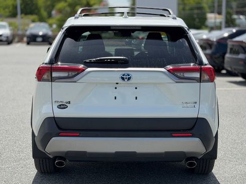 Used 2022 Toyota RAV4 Limited AWD/4WD image 4