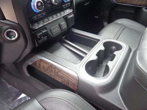 Used 2020 GMC Sierra 3500 Denali w/ Denali Ultimate Package image 61