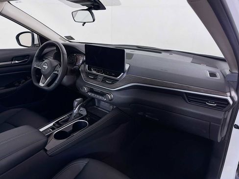 Certified 2025 Nissan Altima 2.5 SL FWD image 26