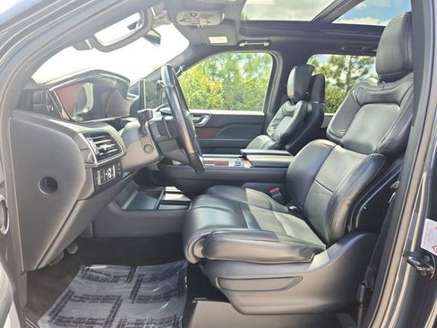 Used 2022 Lincoln Navigator L Reserve image 18